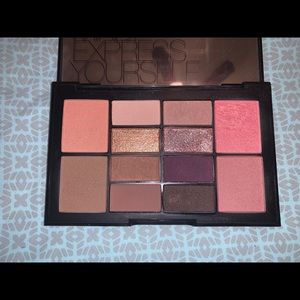 NARS makeup your mind palette